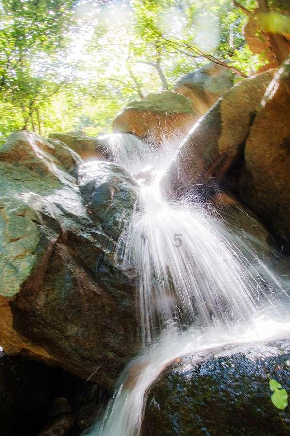 逃离冰淇淋岛屿